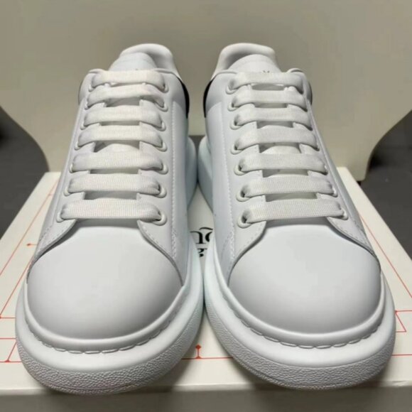 Alexander McQueen us7/European size 40 - Picture 2 of 5